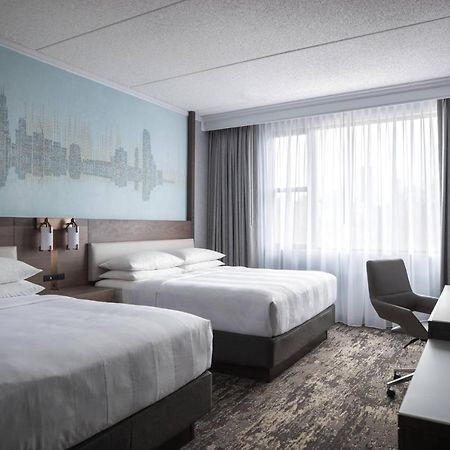 Отель Courtyard By Marriott Chicago At Medical District-Uic Экстерьер фото
