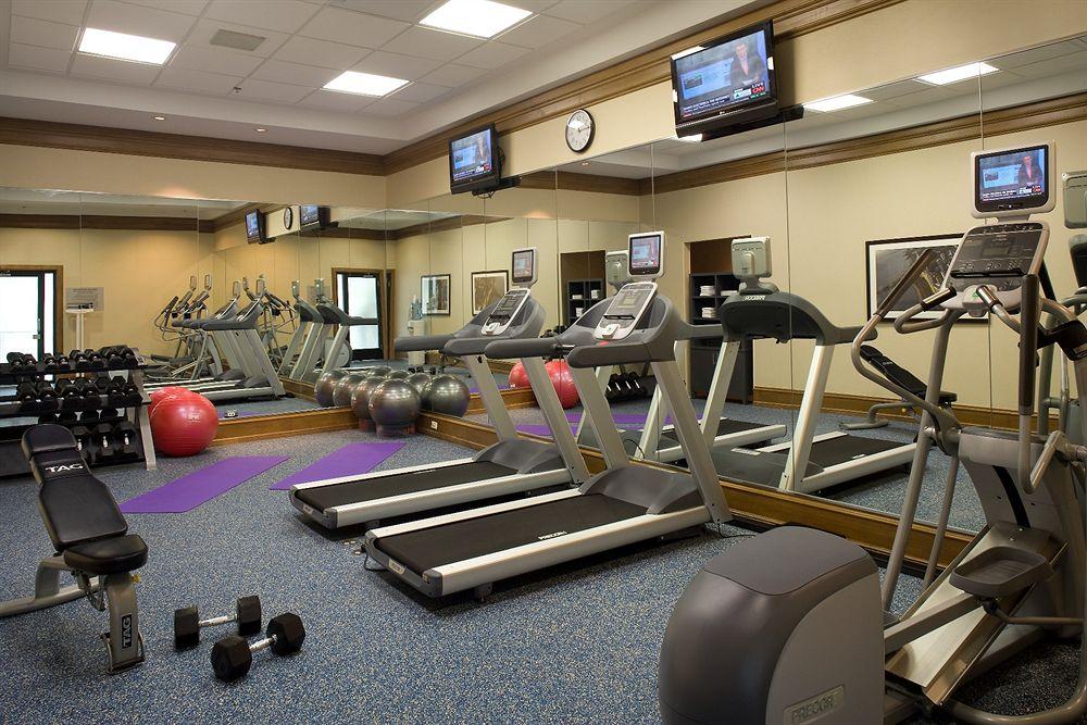 Отель Courtyard By Marriott Chicago At Medical District-Uic Экстерьер фото