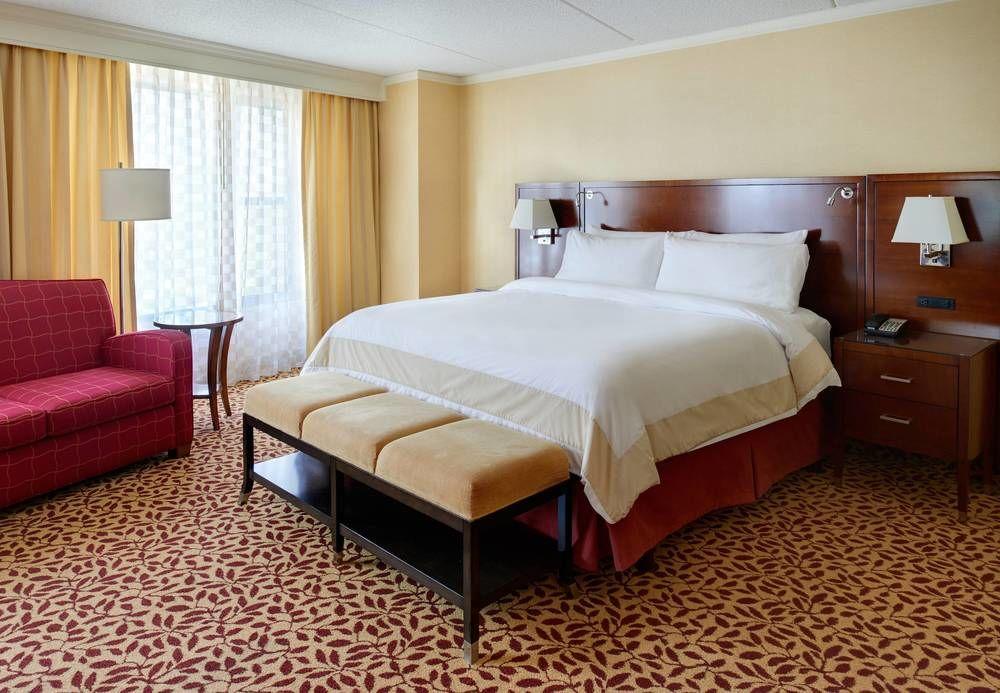 Отель Courtyard By Marriott Chicago At Medical District-Uic Экстерьер фото